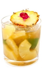 The Pina del Este cocktail recipe is a fruity concoction made from amaretto, lime, pineapple, simple syrup and pisco, and served over ice in a rocks glass.