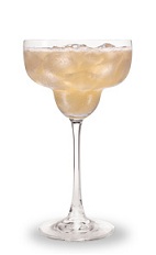 The Nectaria is made from peach schnapps, triple sec, tequila and sour mix, and served over ice in a margarita glass.